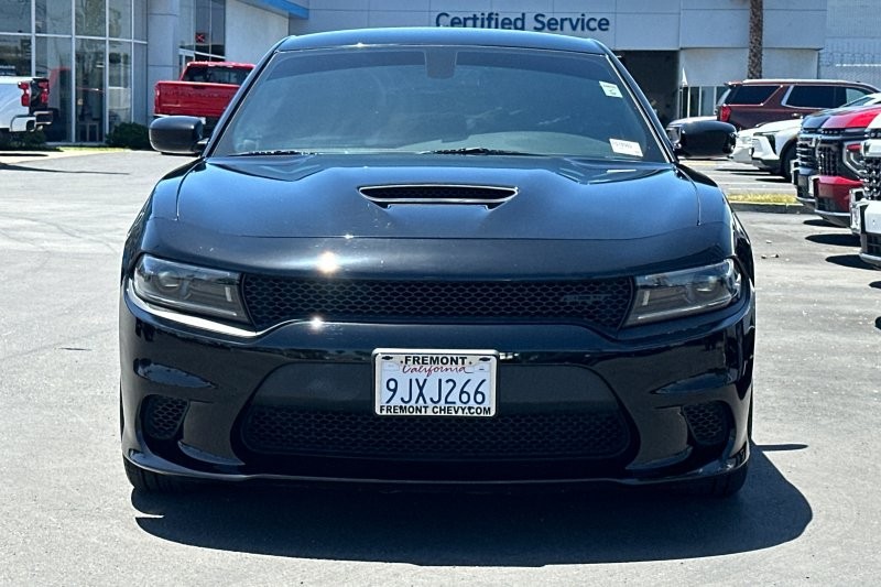Dodge Charger Vehicle Full-screen Gallery Image 09