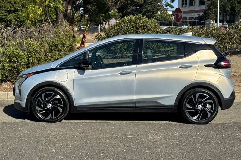 Chevrolet Bolt EV Vehicle Full-screen Gallery Image 07