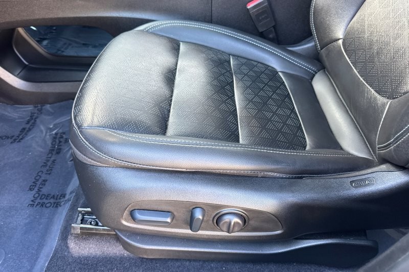 Chevrolet Bolt EV Vehicle Full-screen Gallery Image 13
