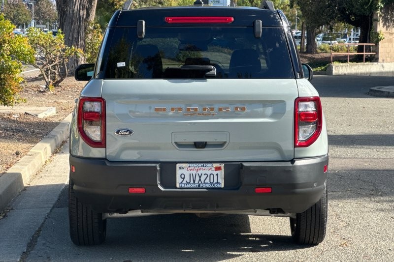 Ford Bronco Sport Vehicle Full-screen Gallery Image 04