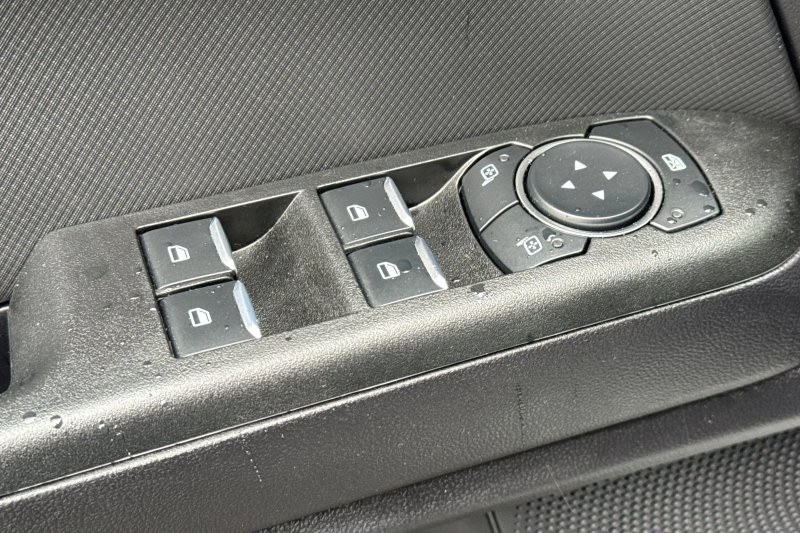 Ford Bronco Sport Vehicle Full-screen Gallery Image 11