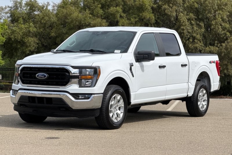 Ford F-150 Vehicle Full-screen Gallery Image 08