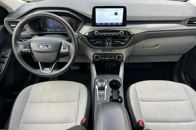 Ford Escape Vehicle Full-screen Gallery Image 15