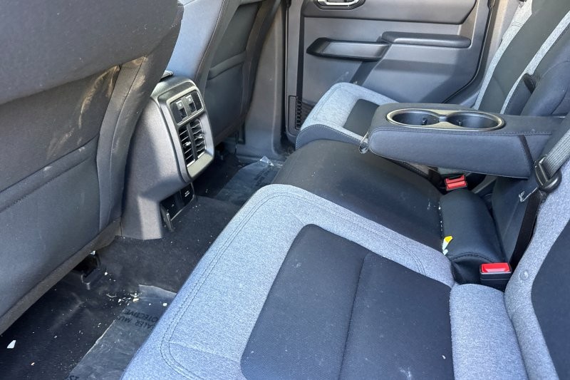 Ford Bronco Vehicle Full-screen Gallery Image 13