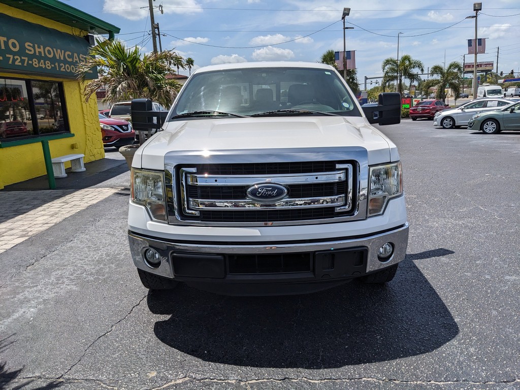 Ford F-150 Vehicle Full-screen Gallery Image 05