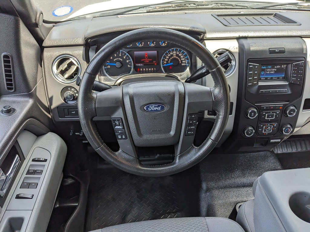 Ford F-150 Vehicle Full-screen Gallery Image 11