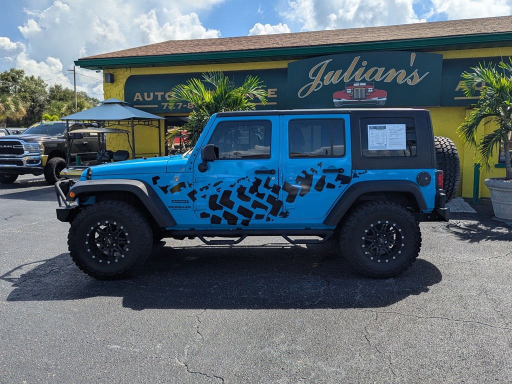 Jeep Wrangler Unlimited Vehicle Full-screen Gallery Image 03