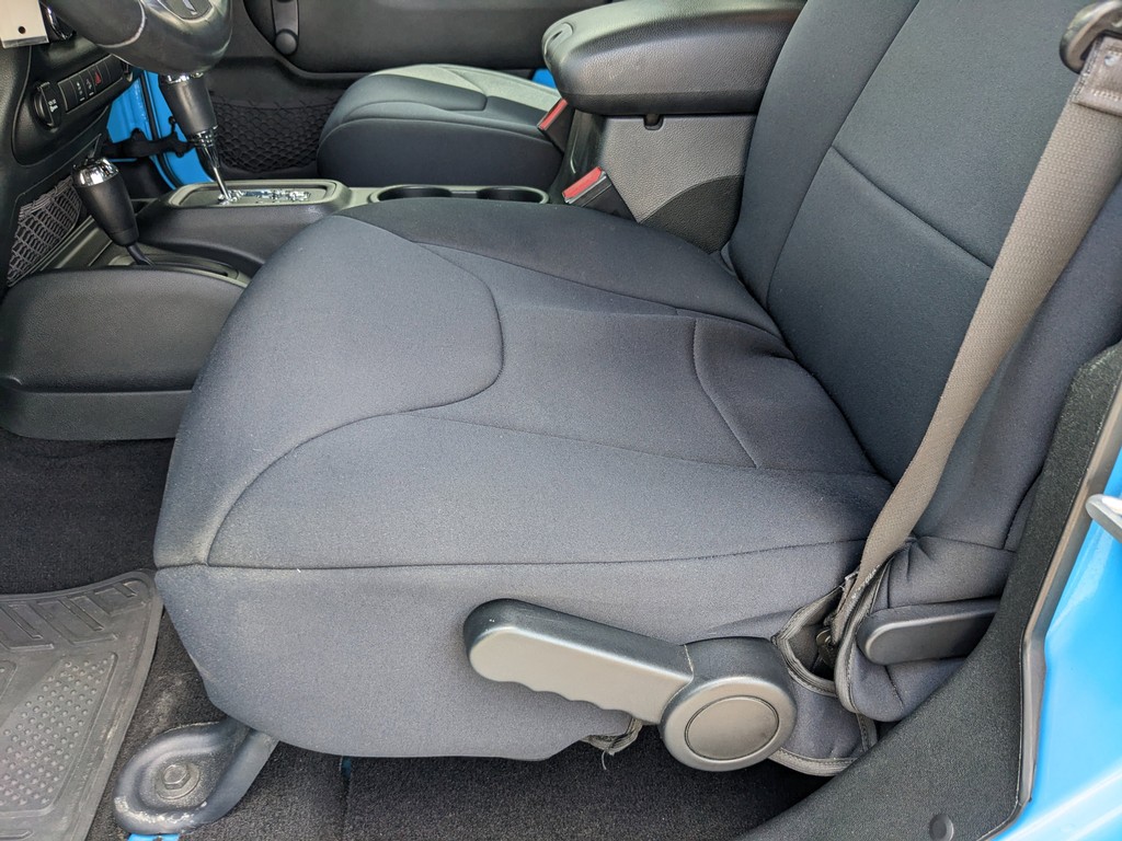 Jeep Wrangler Unlimited Vehicle Full-screen Gallery Image 17