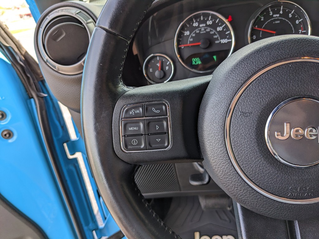 Jeep Wrangler Unlimited Vehicle Full-screen Gallery Image 26