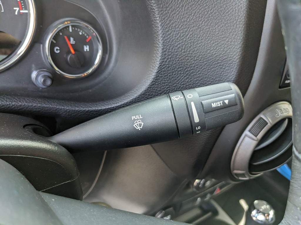 Jeep Wrangler Unlimited Vehicle Full-screen Gallery Image 29