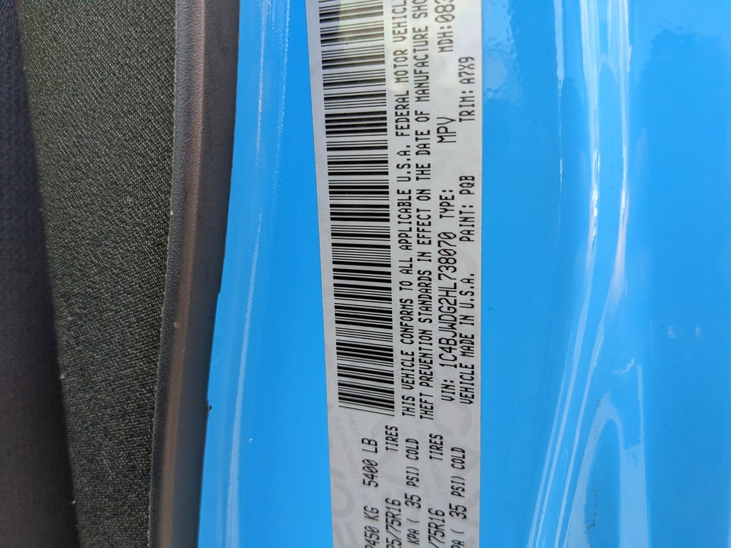 Jeep Wrangler Unlimited Vehicle Full-screen Gallery Image 32