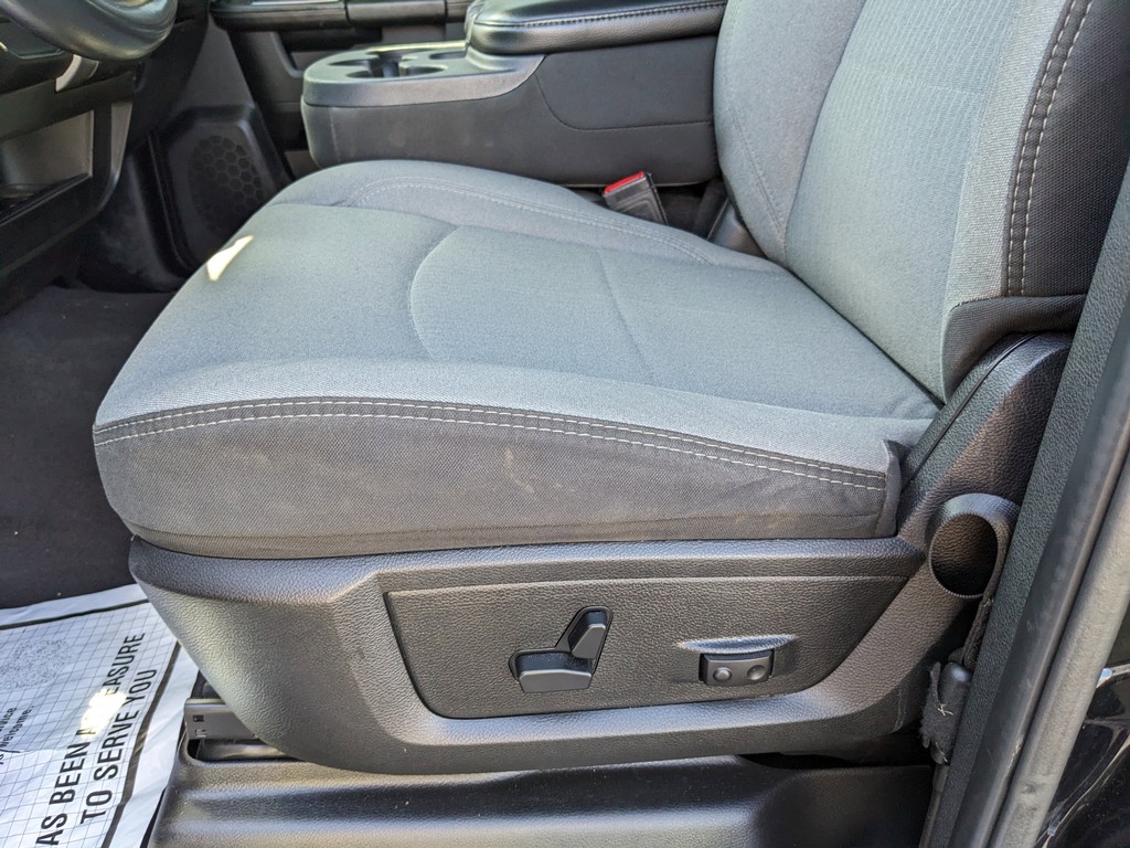 Ram 2500 Vehicle Full-screen Gallery Image 16