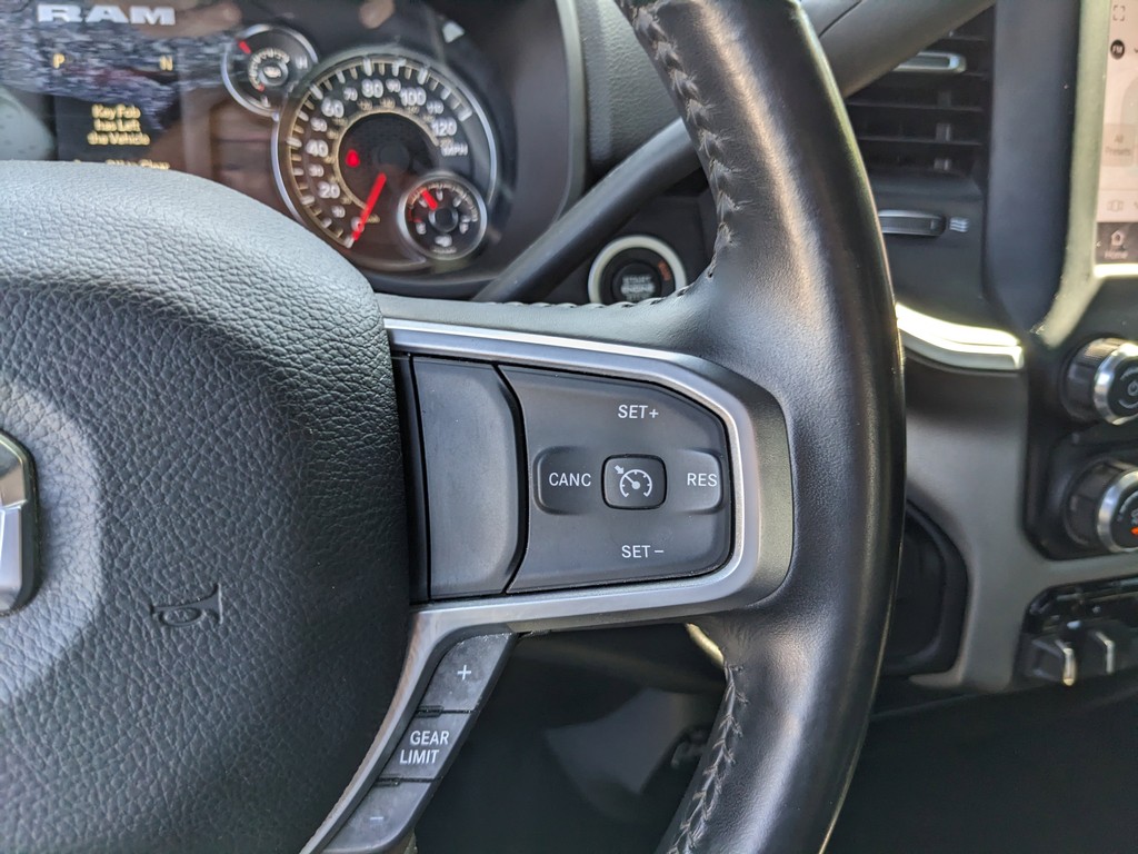 Ram 2500 Vehicle Full-screen Gallery Image 26