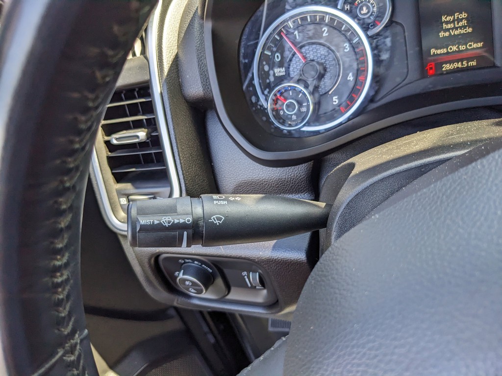 Ram 2500 Vehicle Full-screen Gallery Image 27