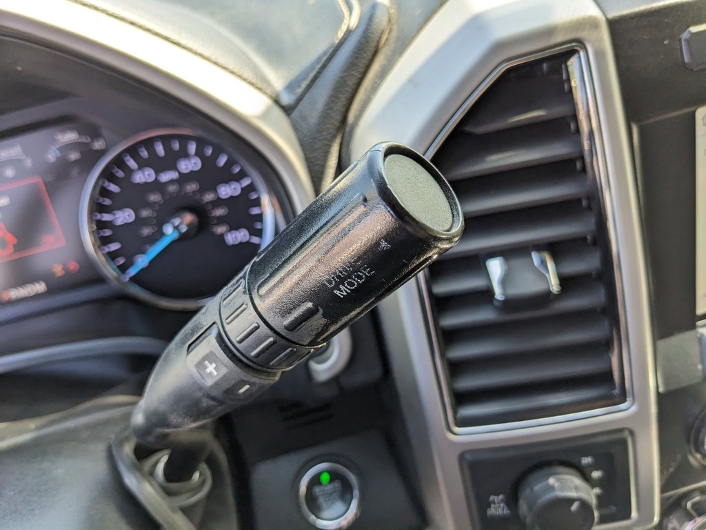 Ford Super Duty F-250 SRW Vehicle Full-screen Gallery Image 33