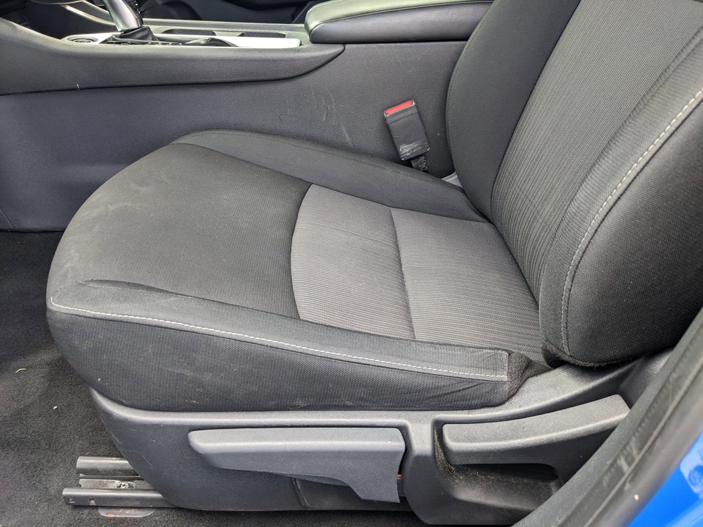 Nissan Sentra Vehicle Full-screen Gallery Image 17