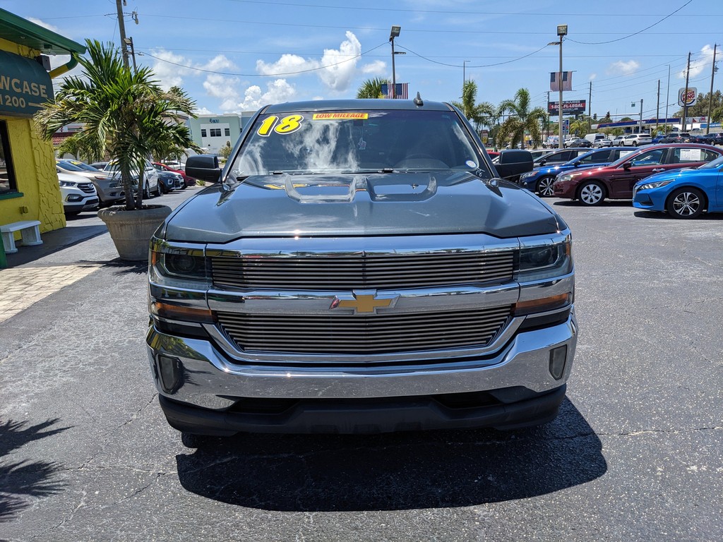 Chevrolet Silverado 1500 Vehicle Full-screen Gallery Image 05