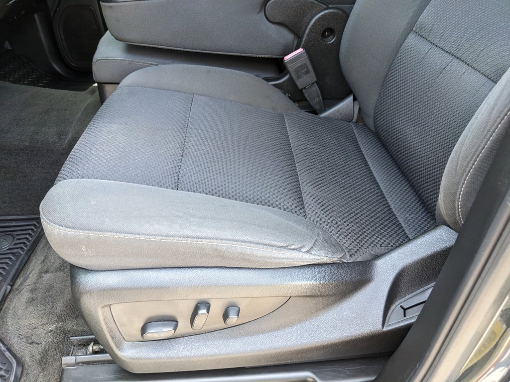 Chevrolet Silverado 1500 Vehicle Full-screen Gallery Image 15