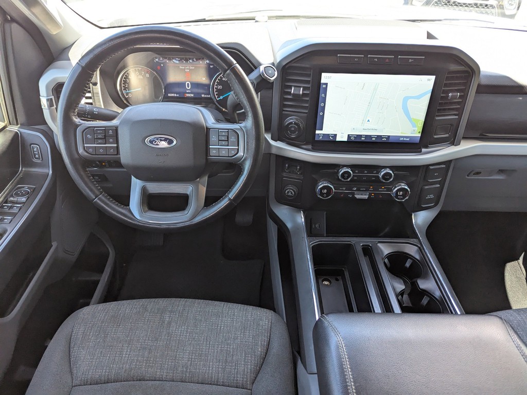 Ford F-150 Vehicle Full-screen Gallery Image 11