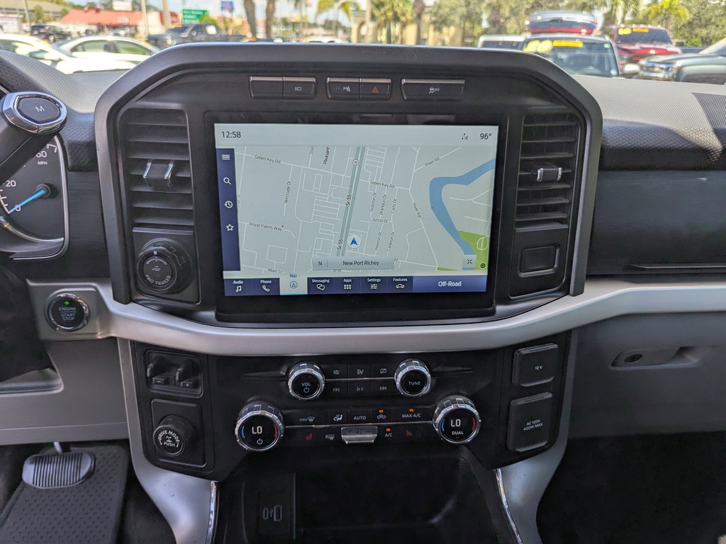 Ford F-150 Vehicle Full-screen Gallery Image 19