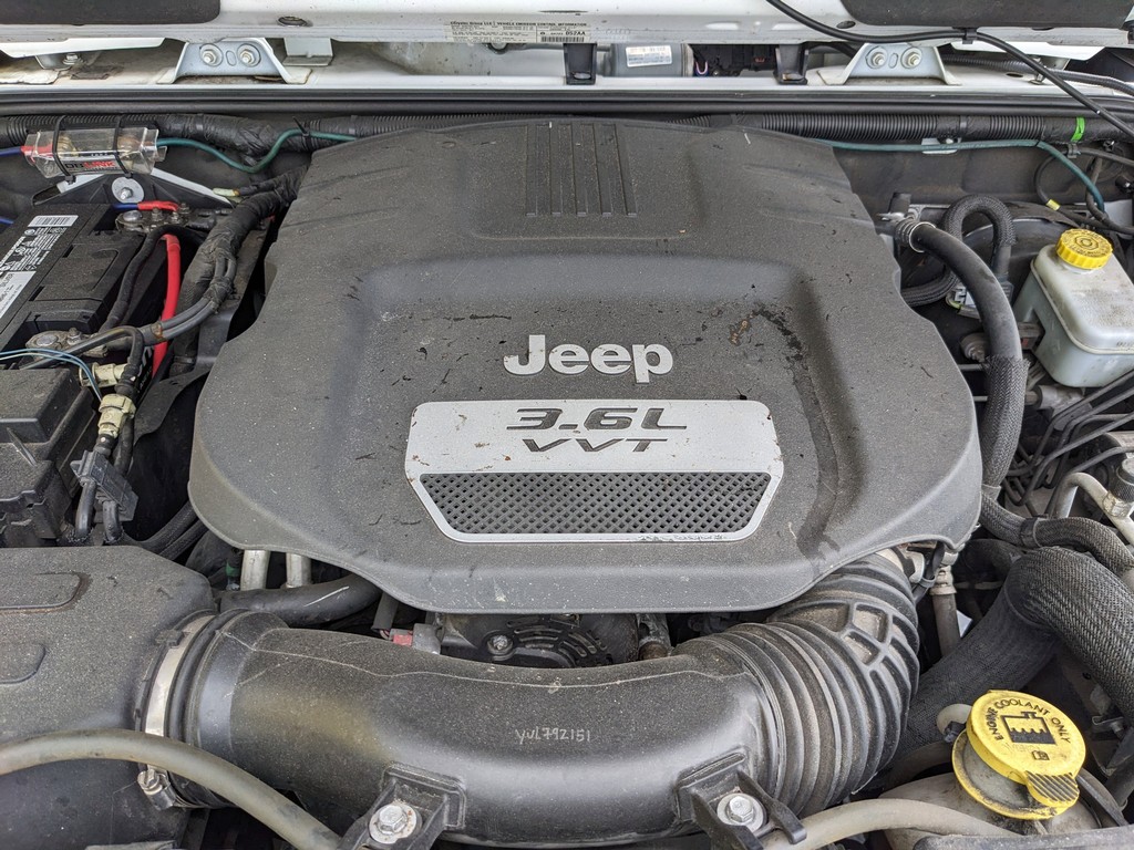 Jeep Wrangler Vehicle Full-screen Gallery Image 29