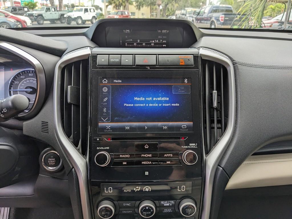 Subaru Ascent Vehicle Full-screen Gallery Image 22