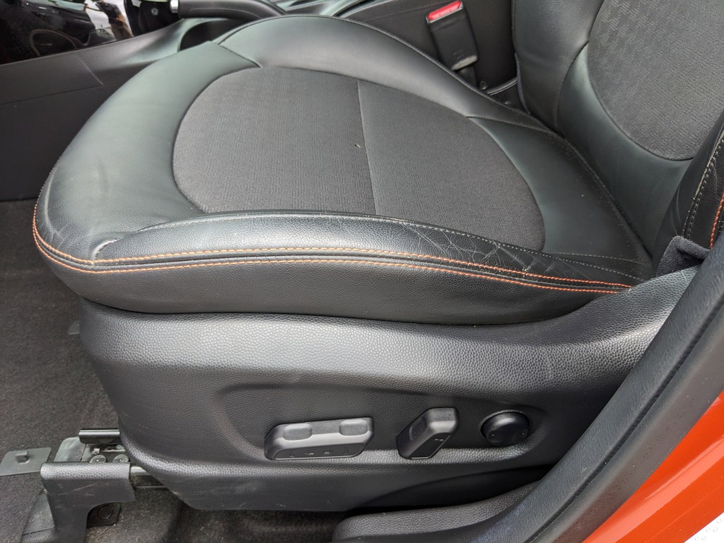 Kia Soul Vehicle Full-screen Gallery Image 16