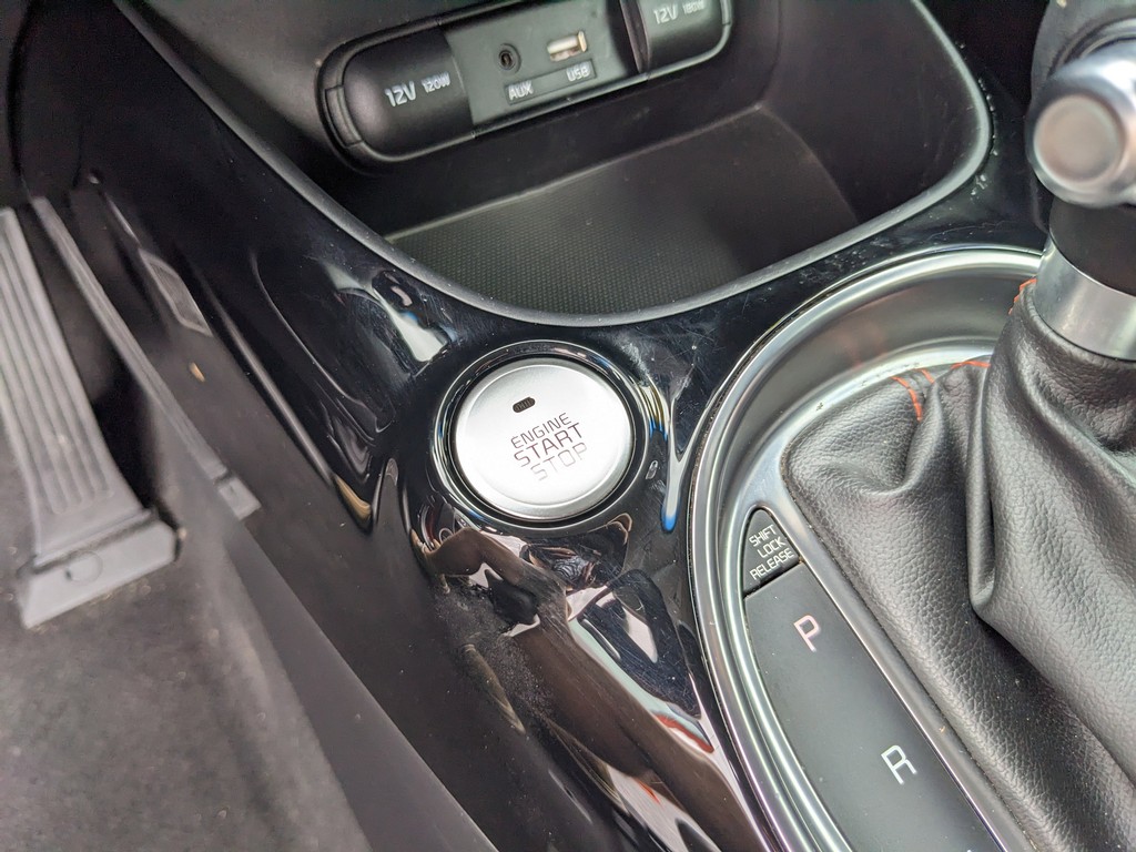 Kia Soul Vehicle Full-screen Gallery Image 22