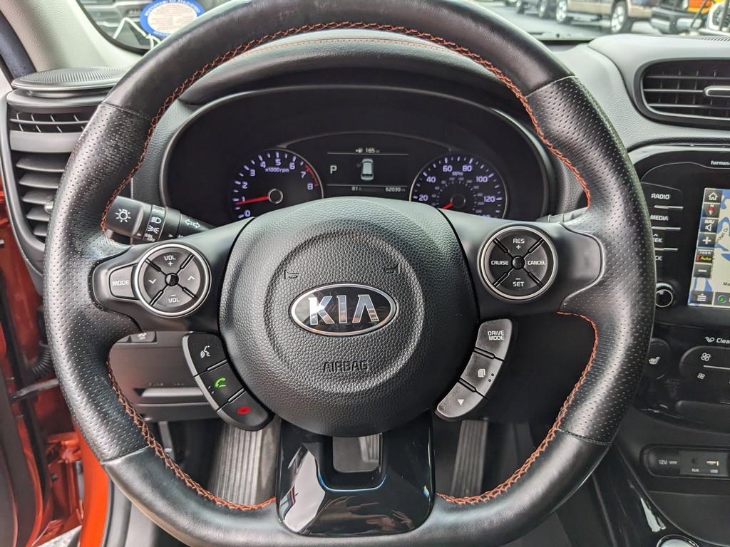 Kia Soul Vehicle Full-screen Gallery Image 24