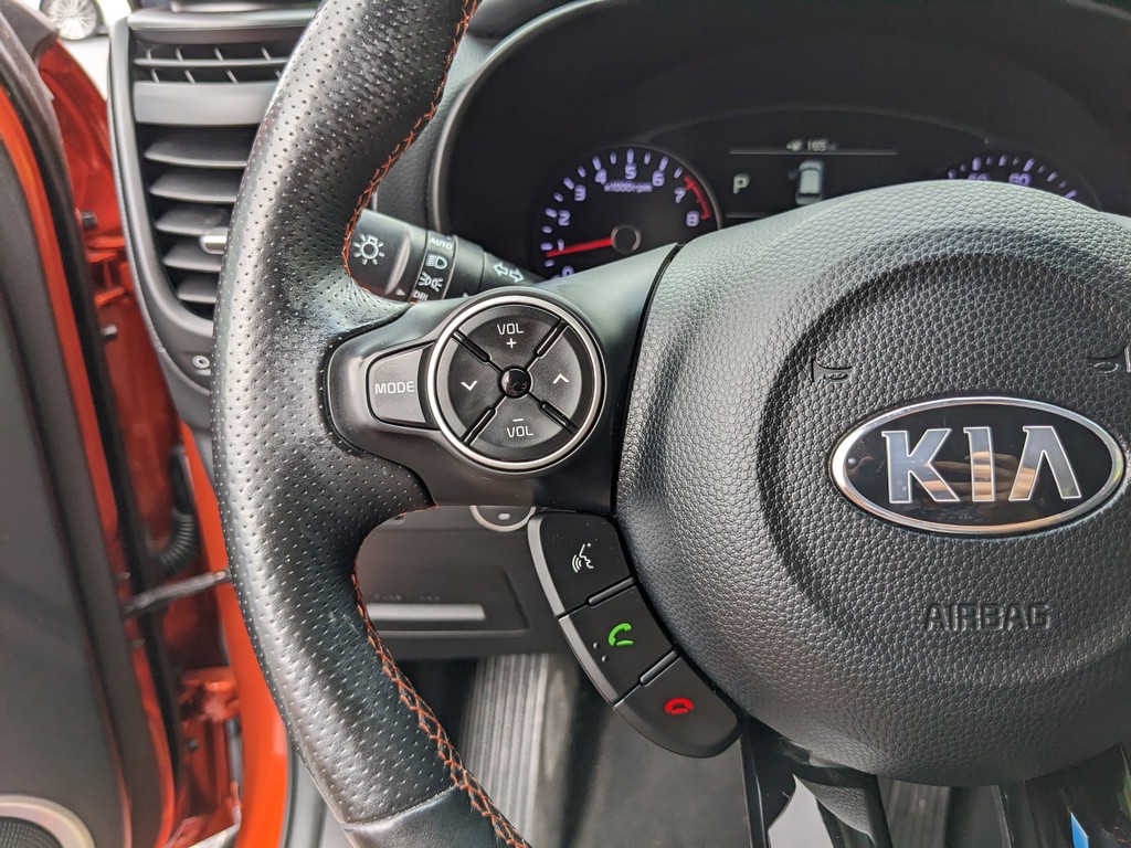 Kia Soul Vehicle Full-screen Gallery Image 26