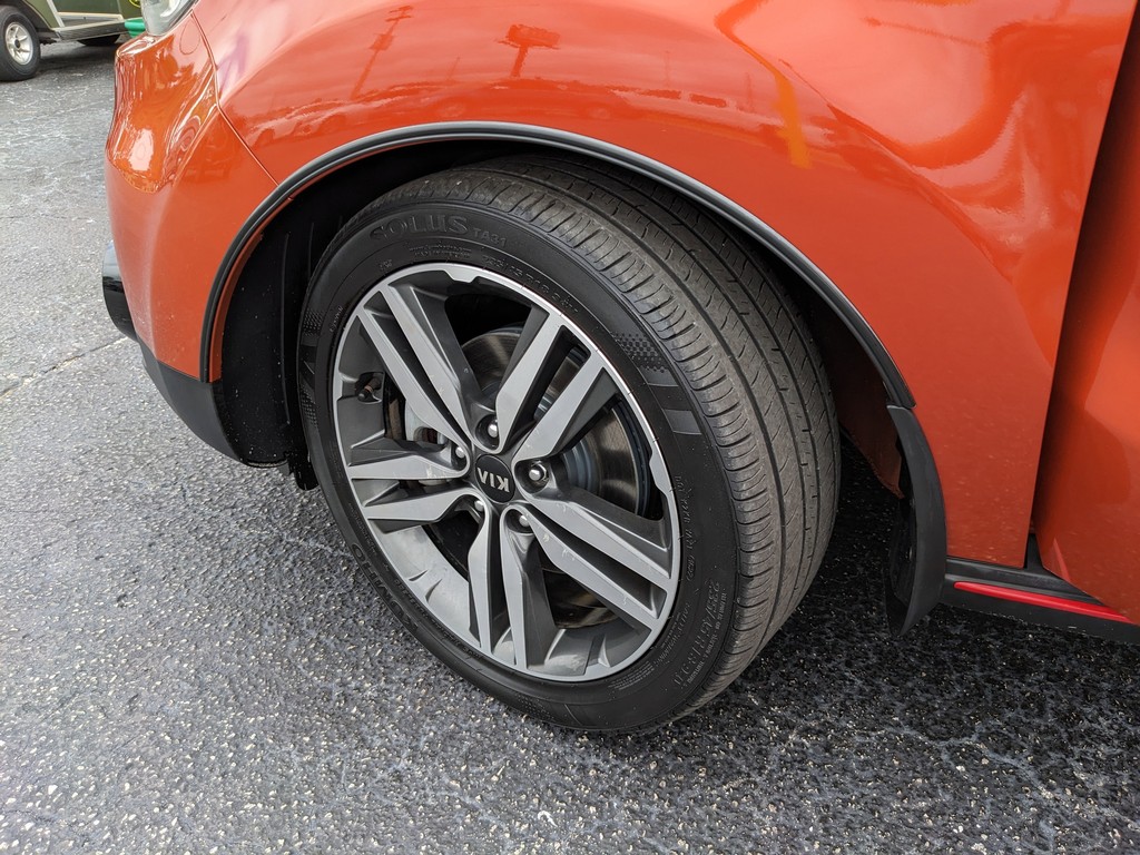 Kia Soul Vehicle Full-screen Gallery Image 30