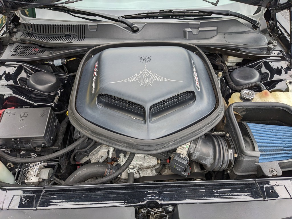 Dodge Challenger Vehicle Full-screen Gallery Image 11