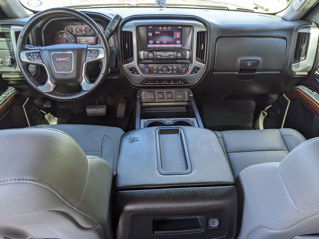 GMC Sierra 1500 Vehicle Full-screen Gallery Image 11