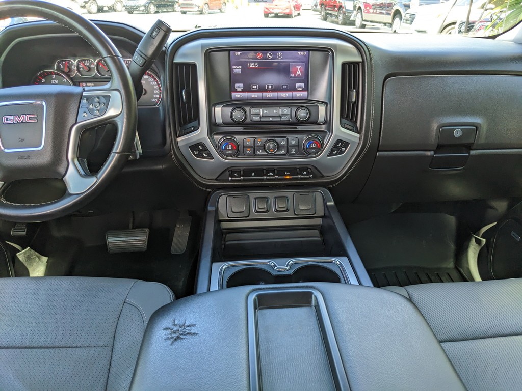 GMC Sierra 1500 Vehicle Full-screen Gallery Image 13
