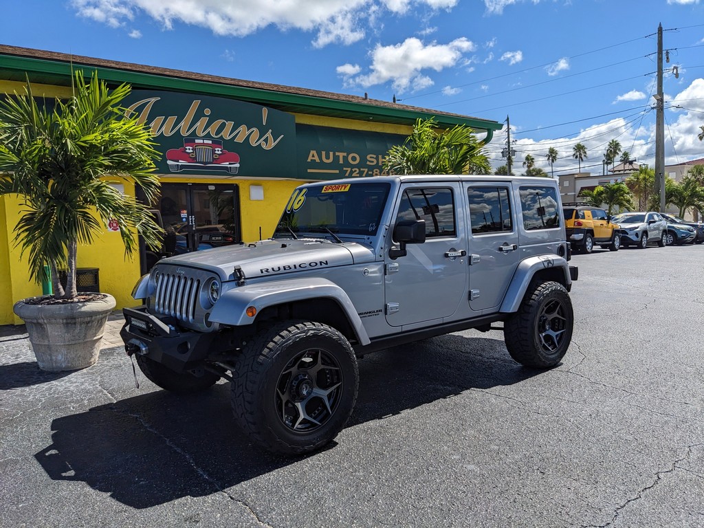 Jeep Wrangler Unlimited Vehicle Full-screen Gallery Image 02