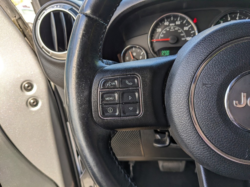 Jeep Wrangler Unlimited Vehicle Full-screen Gallery Image 24