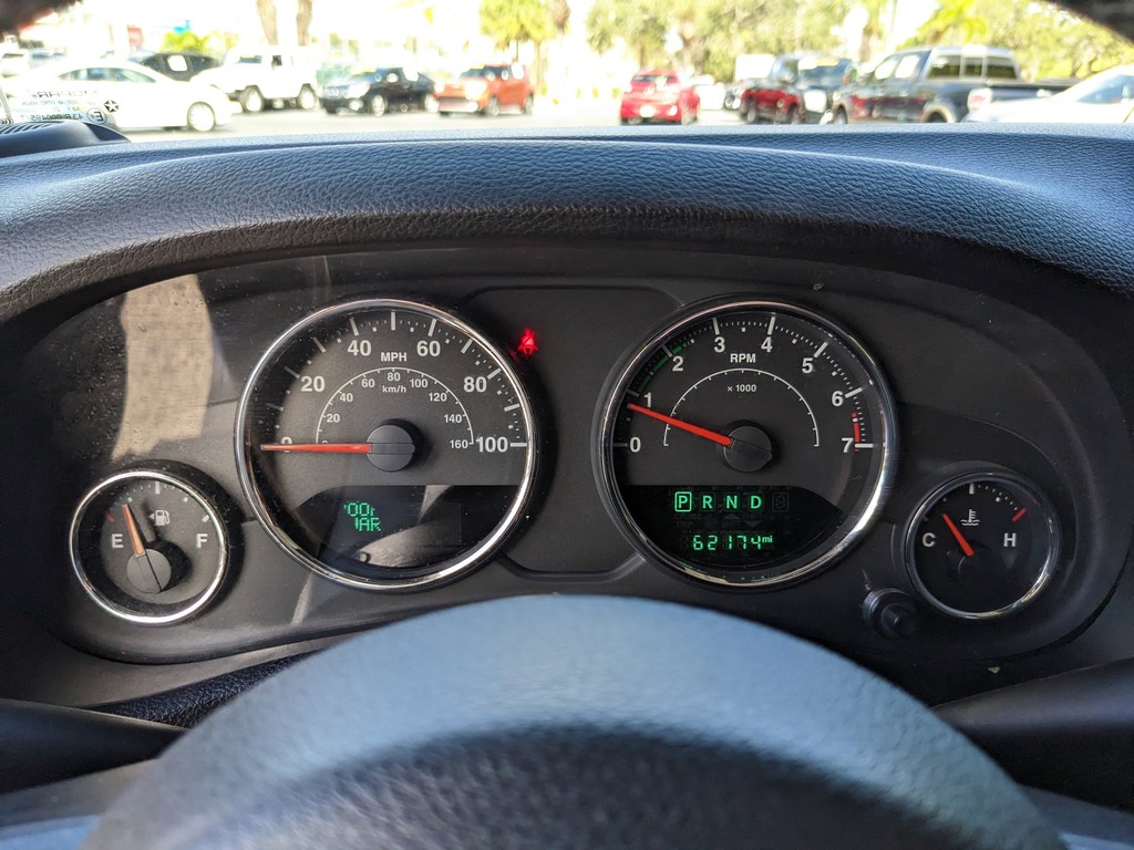 Jeep Wrangler Unlimited Vehicle Full-screen Gallery Image 28