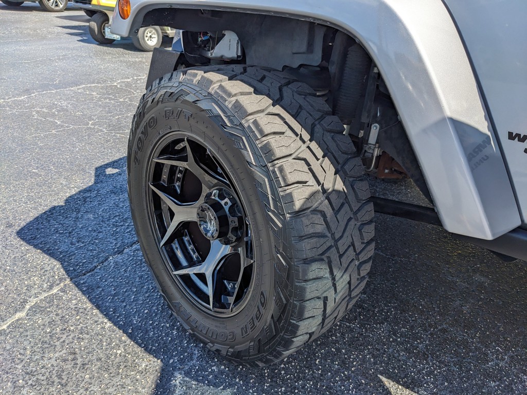 Jeep Wrangler Unlimited Vehicle Full-screen Gallery Image 29