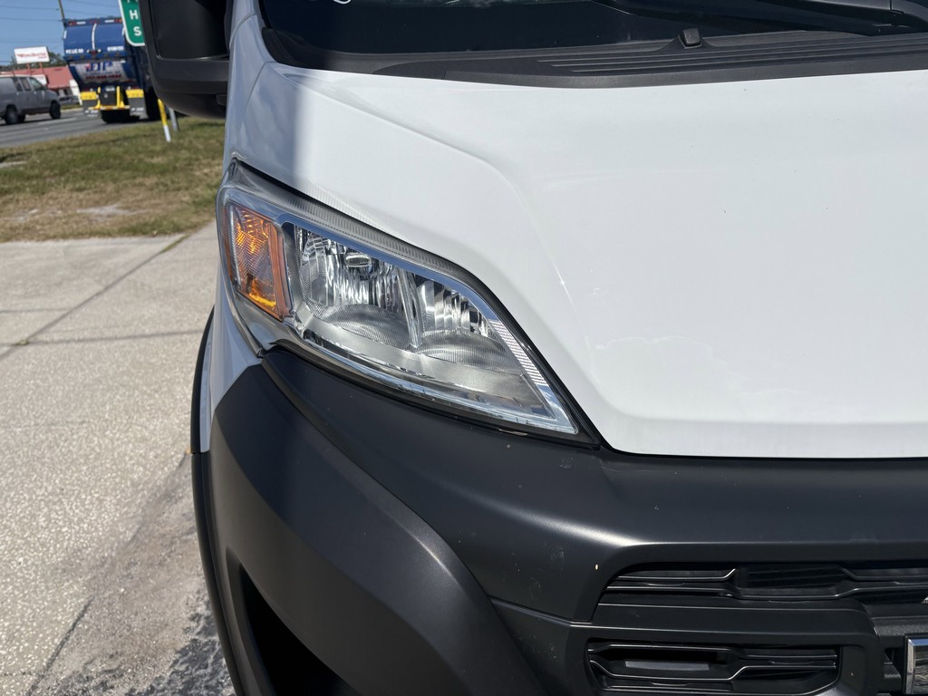 Ram ProMaster Cargo Van Vehicle Full-screen Gallery Image 06