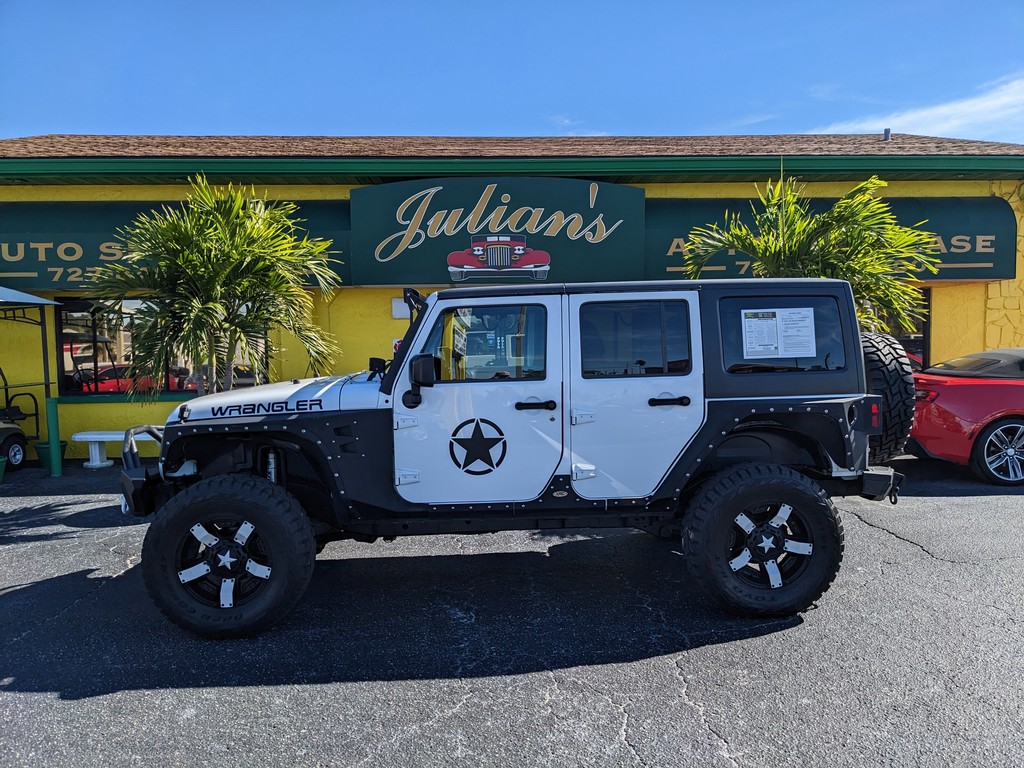 Jeep Wrangler Unlimited Vehicle Full-screen Gallery Image 03