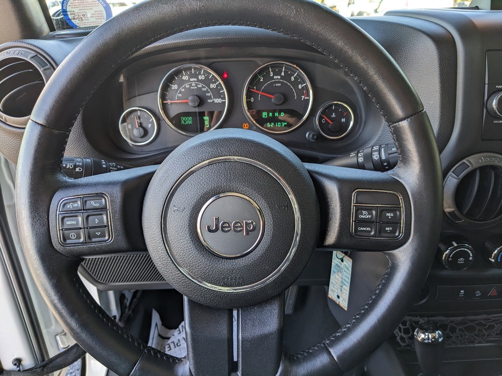 Jeep Wrangler Unlimited Vehicle Full-screen Gallery Image 21