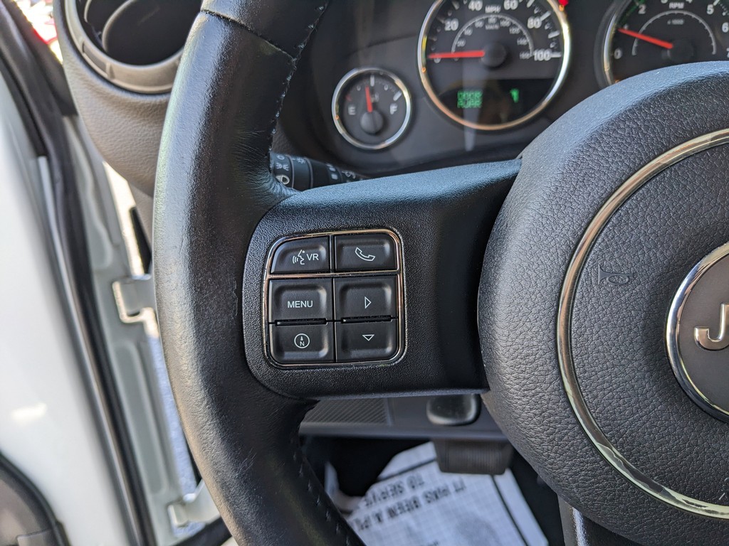 Jeep Wrangler Unlimited Vehicle Full-screen Gallery Image 22