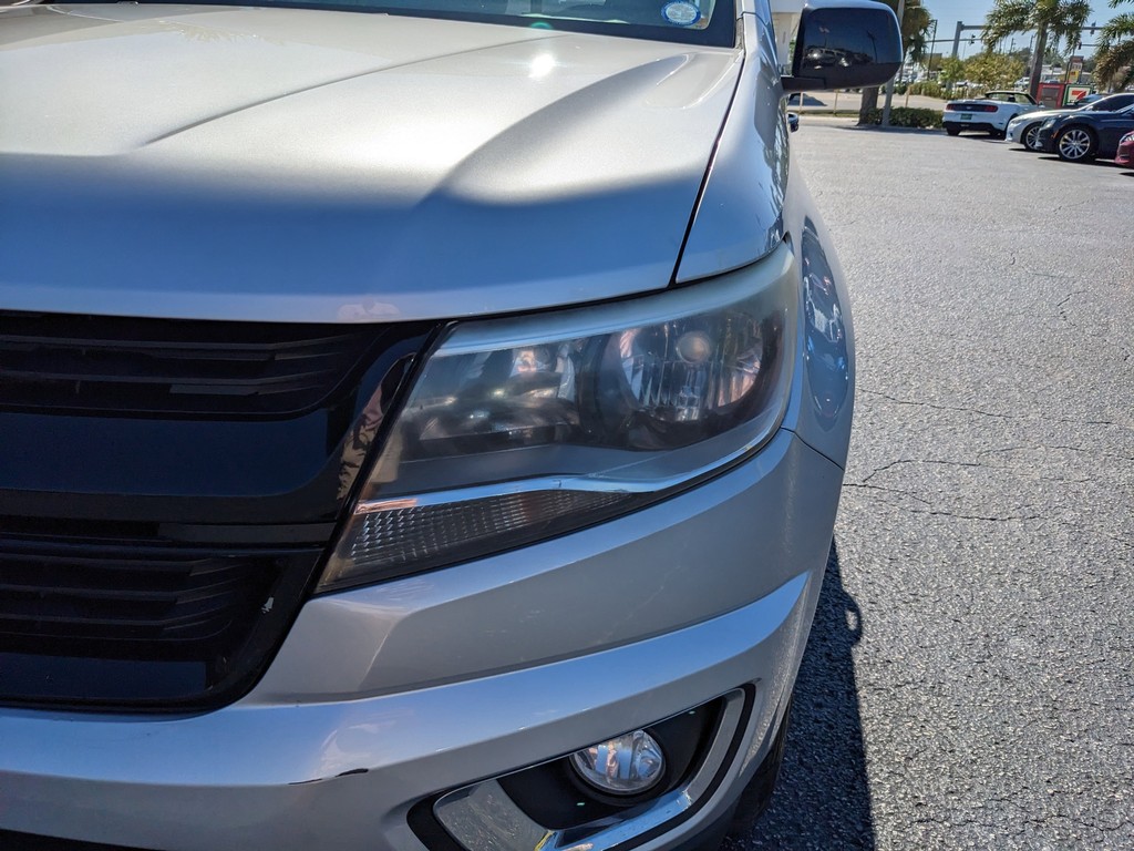 Chevrolet Colorado Vehicle Full-screen Gallery Image 07