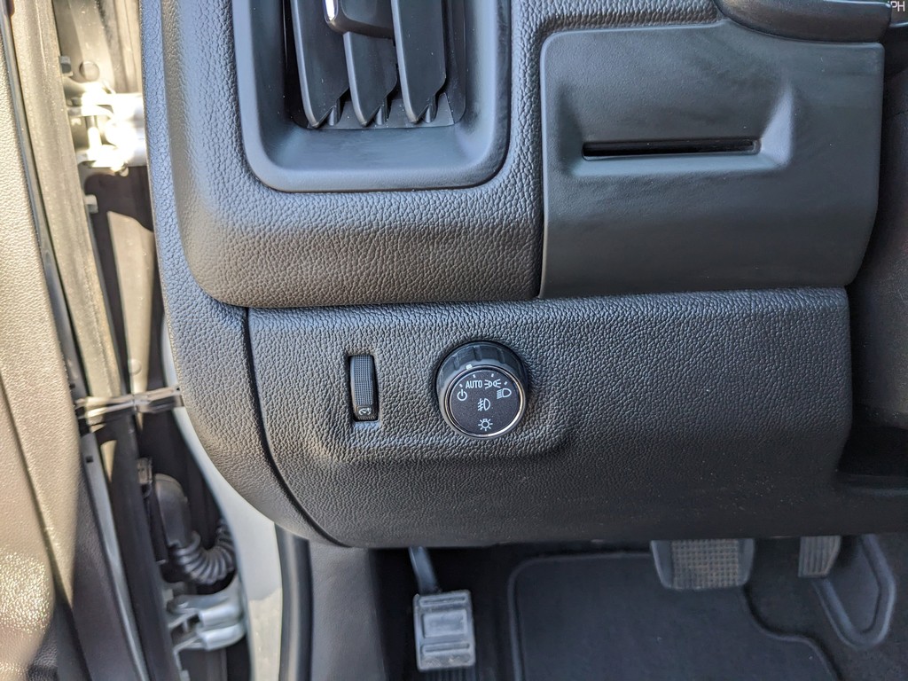 Chevrolet Colorado Vehicle Full-screen Gallery Image 23