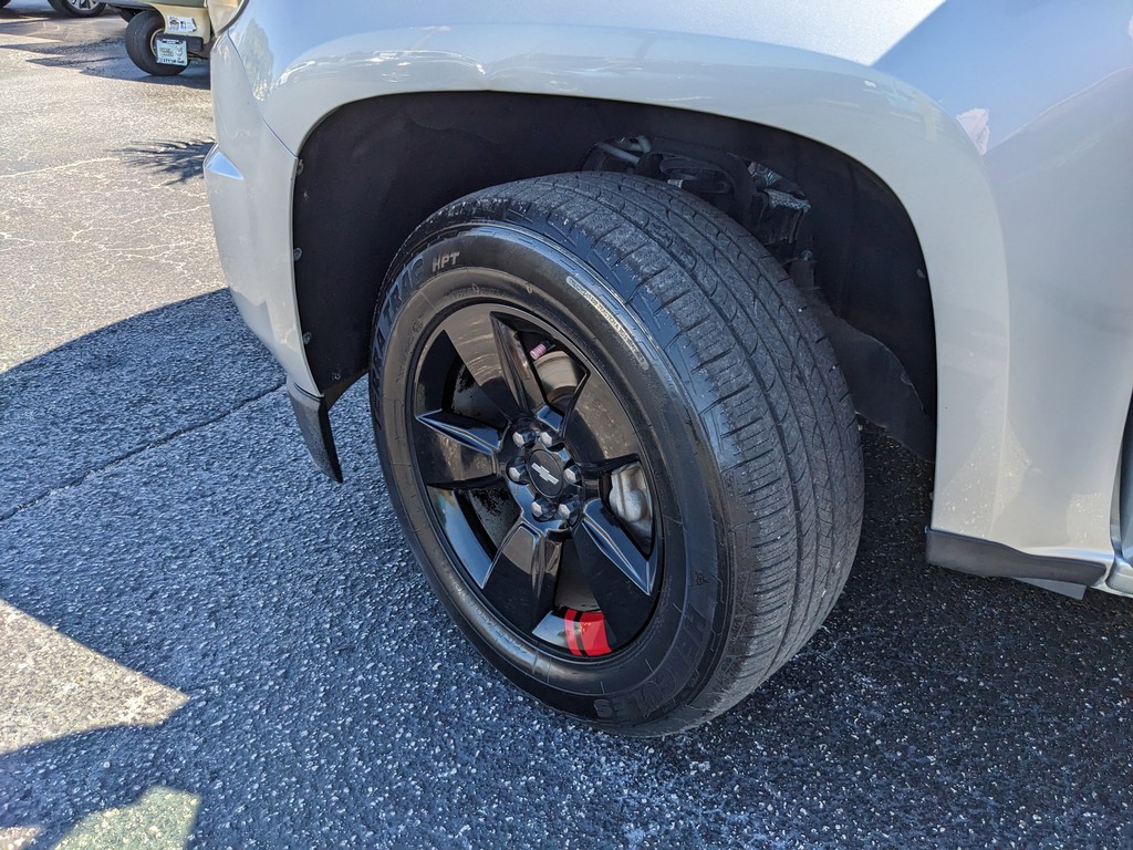 Chevrolet Colorado Vehicle Full-screen Gallery Image 30
