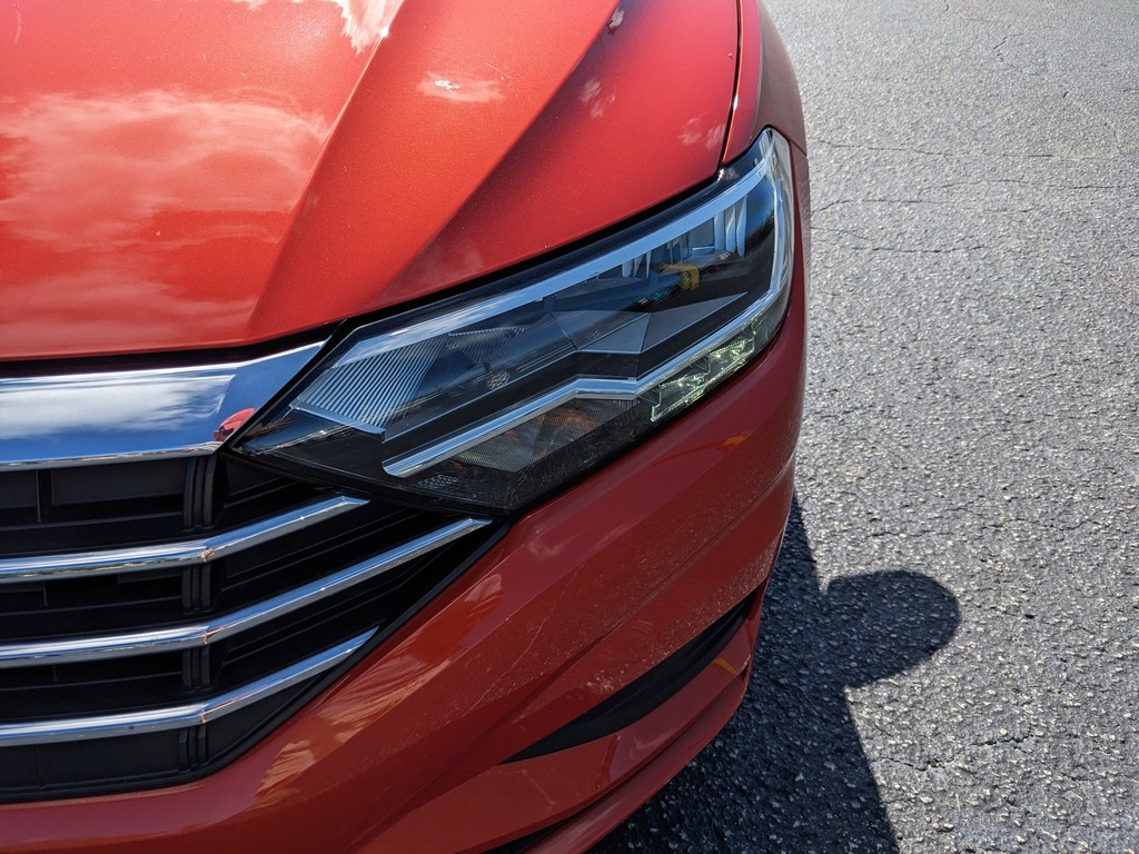 Volkswagen Jetta Vehicle Full-screen Gallery Image 07