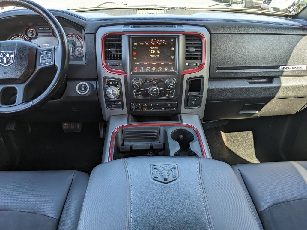 Ram 1500 Vehicle Full-screen Gallery Image 12