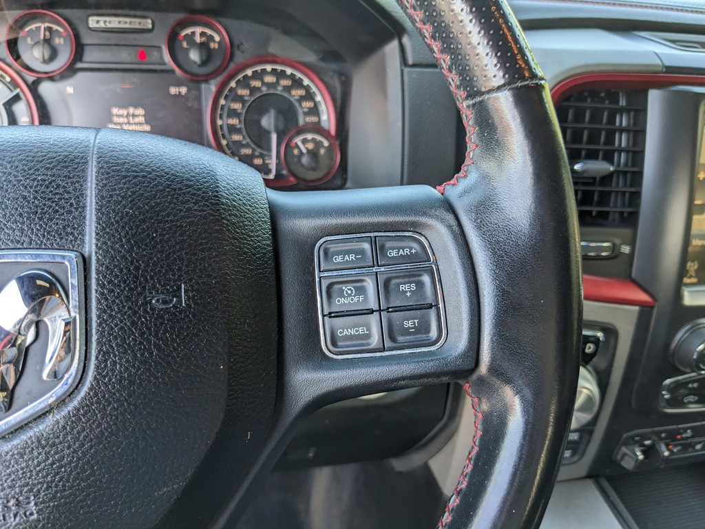 Ram 1500 Vehicle Full-screen Gallery Image 26