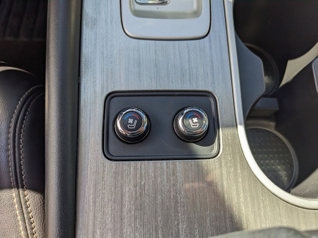 Nissan Murano Vehicle Full-screen Gallery Image 26