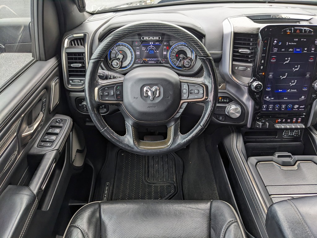 Ram 1500 Vehicle Full-screen Gallery Image 13